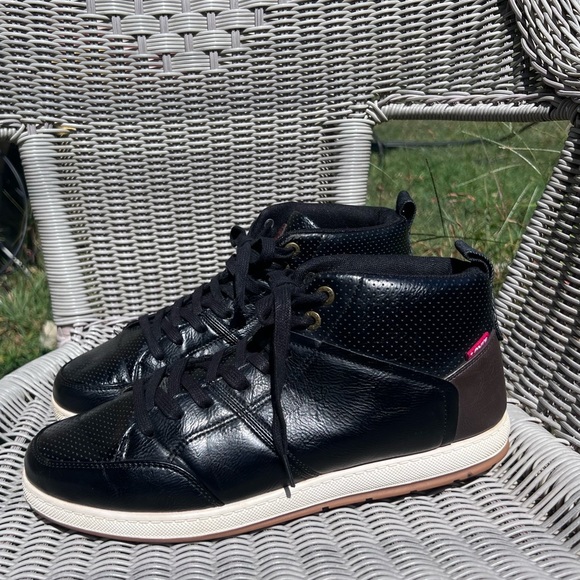 Levi's Black and Brown Sneakers - Picture 1 of 10